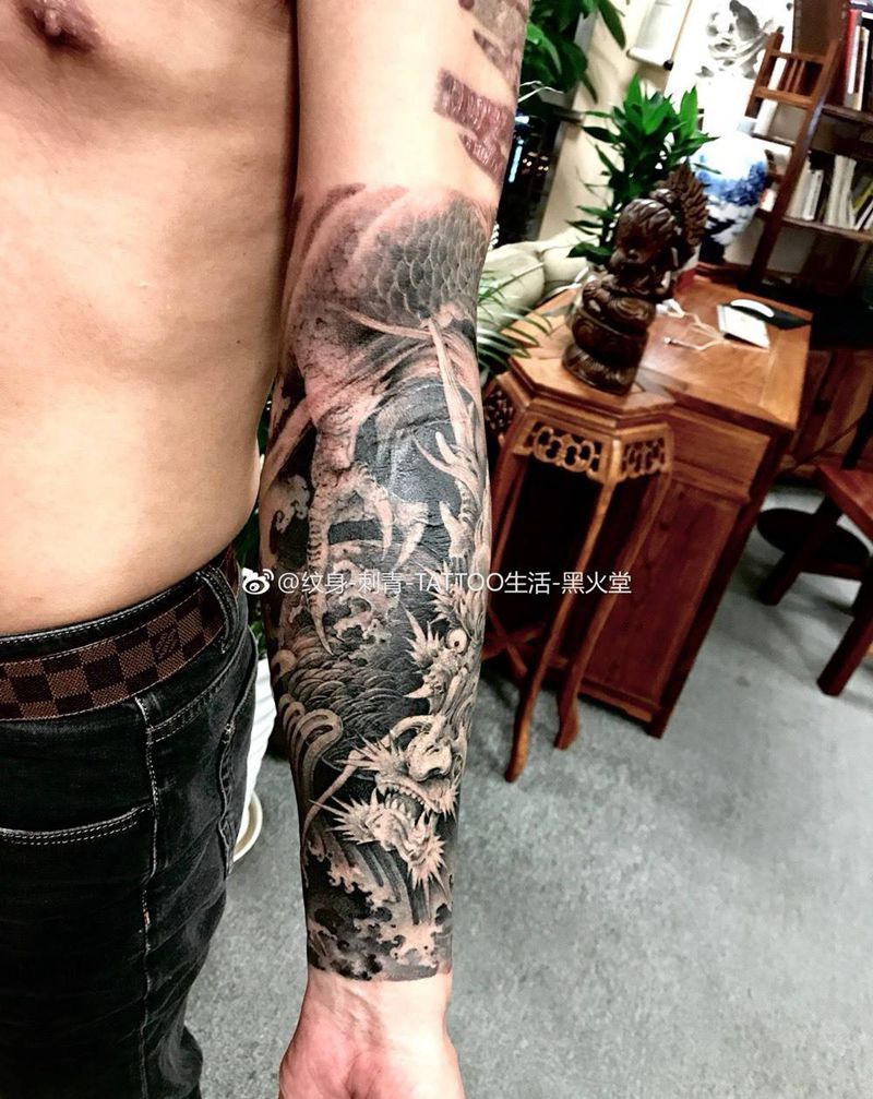 龙遮盖纹身图片