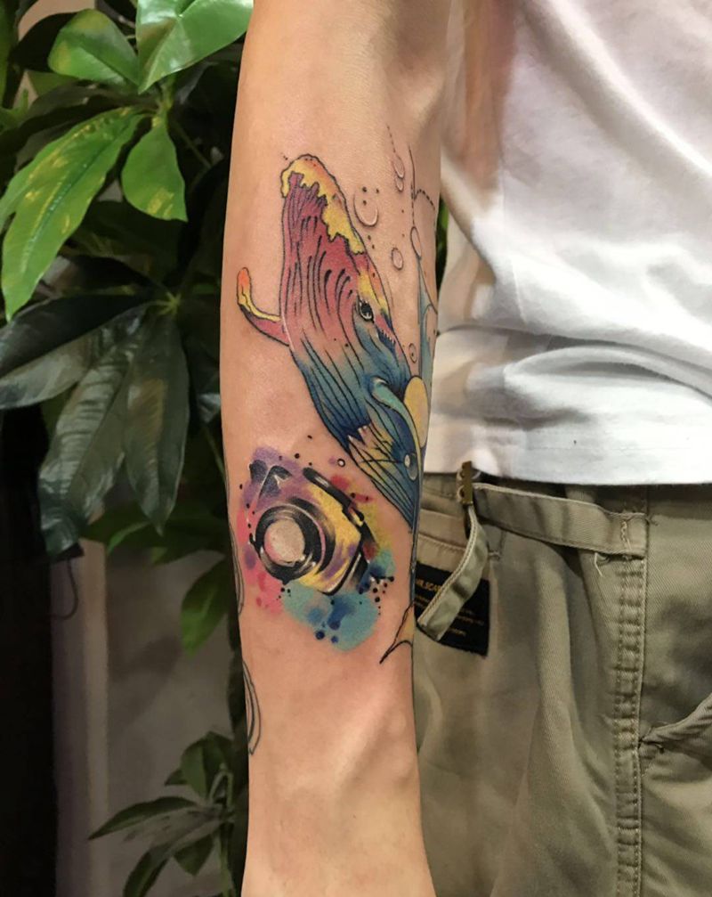 鲸纹身图片_腰部腹部New School纹身图案