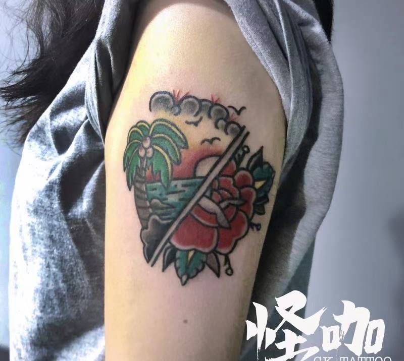 玫瑰纹身图片_手臂Old SchoolNew School椰树纹身图案