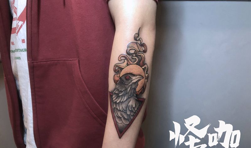 乌鸦纹身图片_手臂New School纹身图案