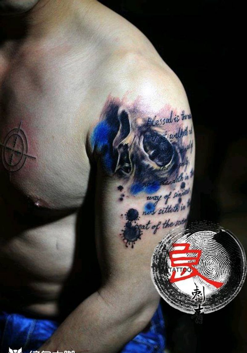 骷髅 加英文纹身图片_肩部欧美字符原创成品纹身图案