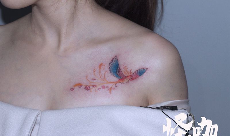 彩色小图纹身图片_手臂锁骨蝴蝶凤凰纹身图案