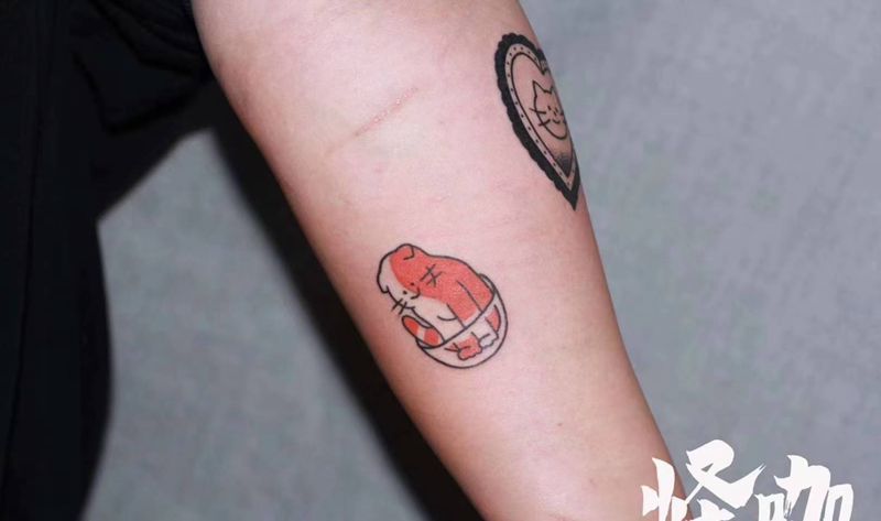 猫纹身图片_手臂纹身图案