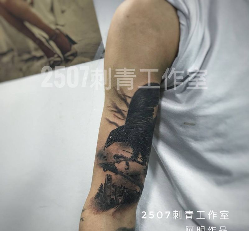 乌鸦纹身图片