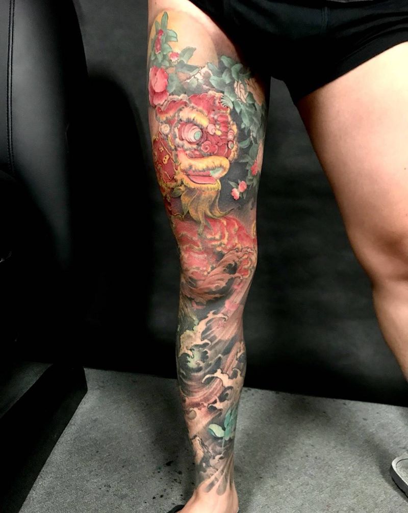 舞狮纹身图片_腿部传统动物原创纹身图案