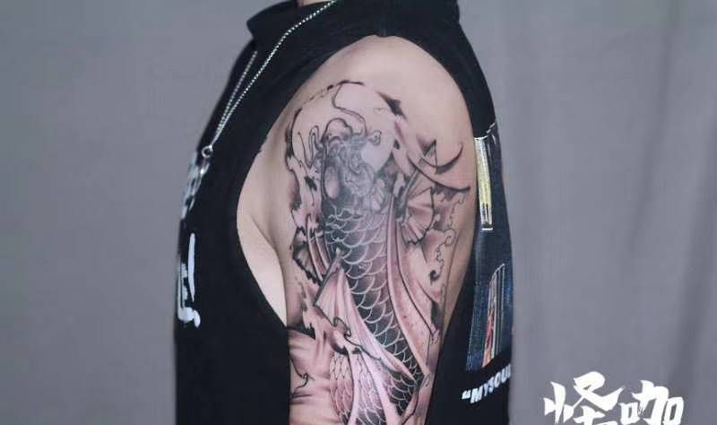 作品纹身图片_手臂新传统纹身图案