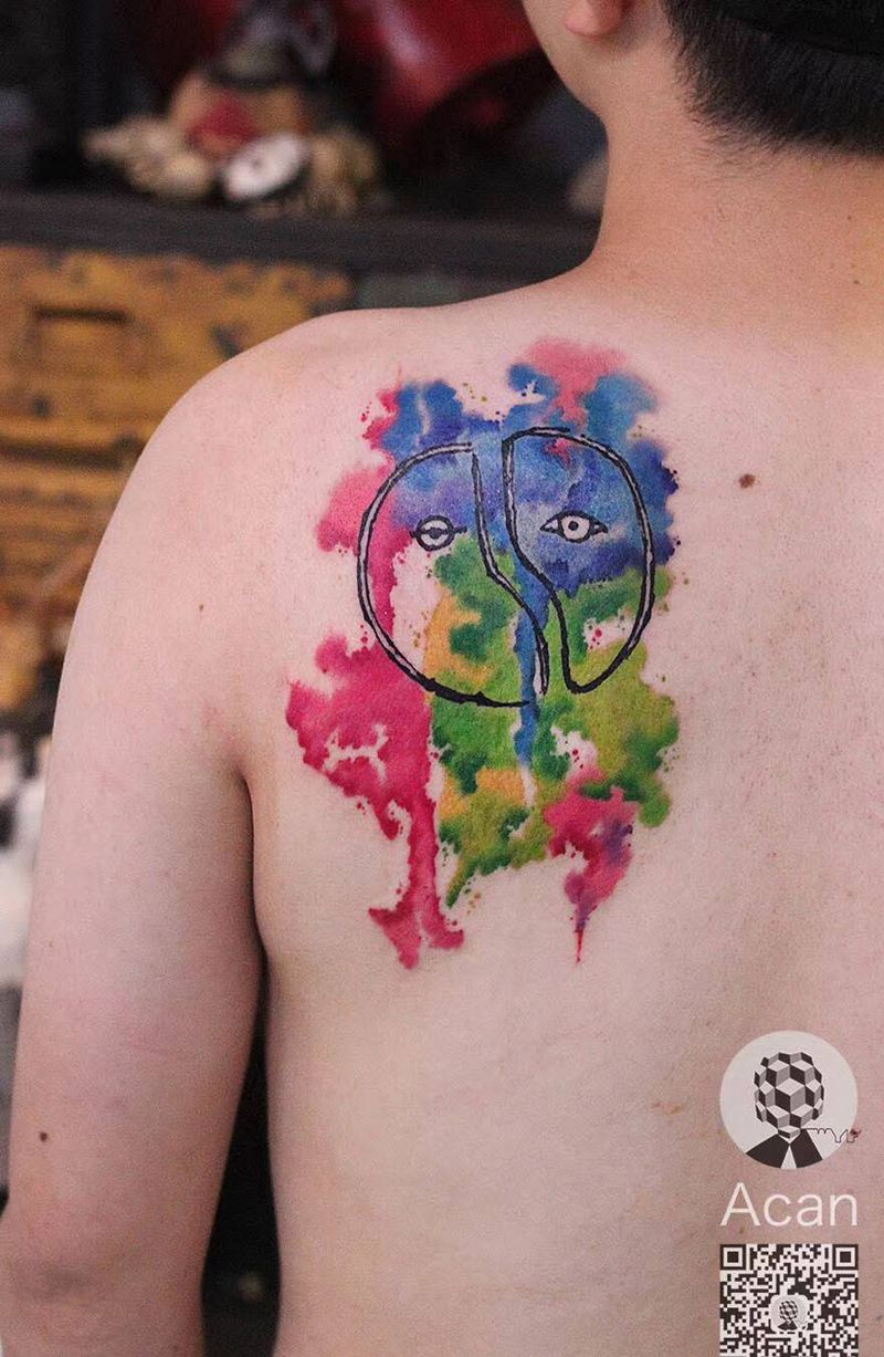 抽象派水墨纹身图片_成品背部清新原创纹身图案