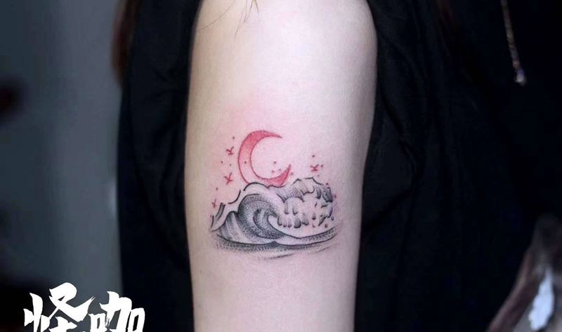 日月 山海纹身图片_手臂情侣小清新纹身图案