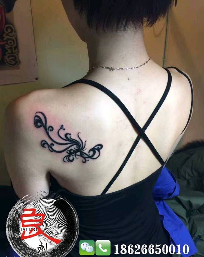 图腾纹身图片_肩部几何成品纹身图案