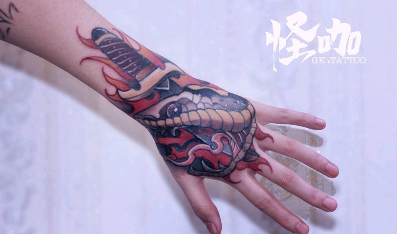 作品纹身图片_手臂New School纹身图案