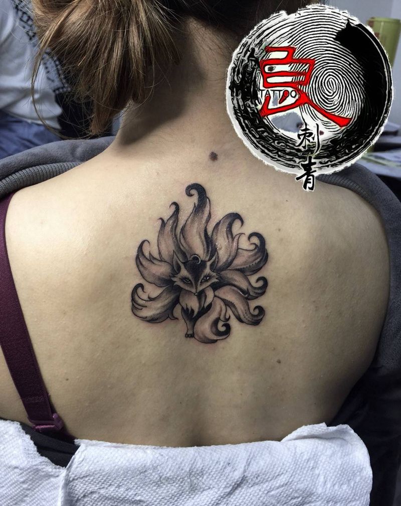 九尾狐纹身图片