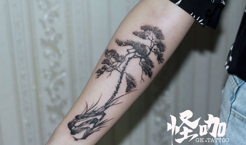 作品纹身图片_手臂点刺纹身图案