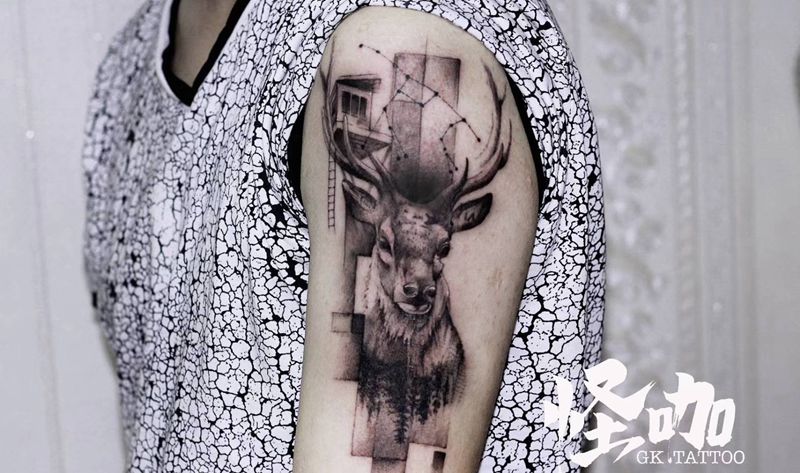 作品纹身图片_手臂肩部点刺欧美写实纹身图案