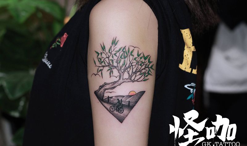 作品纹身图片_手臂点刺水彩纹身图案