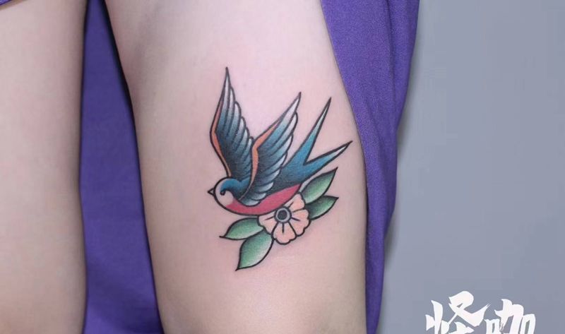 作品纹身图片_手臂腿部Old School雁子蜡笔小新纹身图案