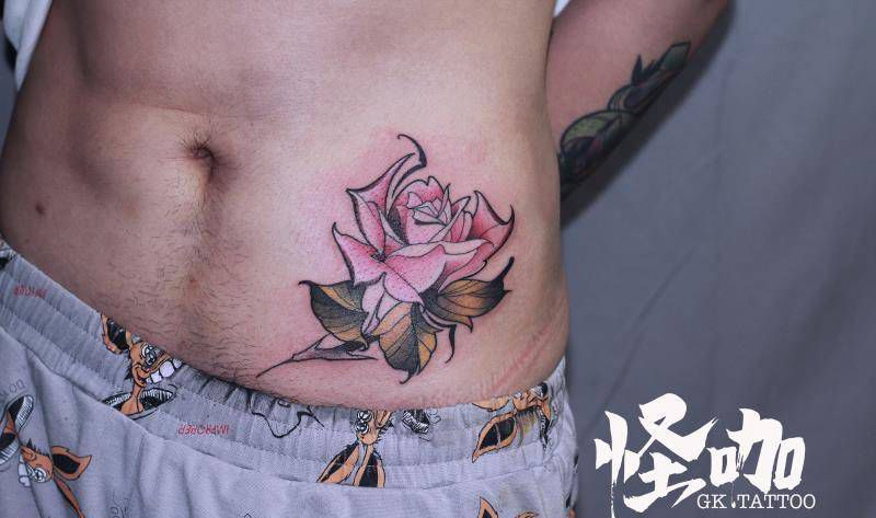 作品纹身图片_腹部New School纹身图案