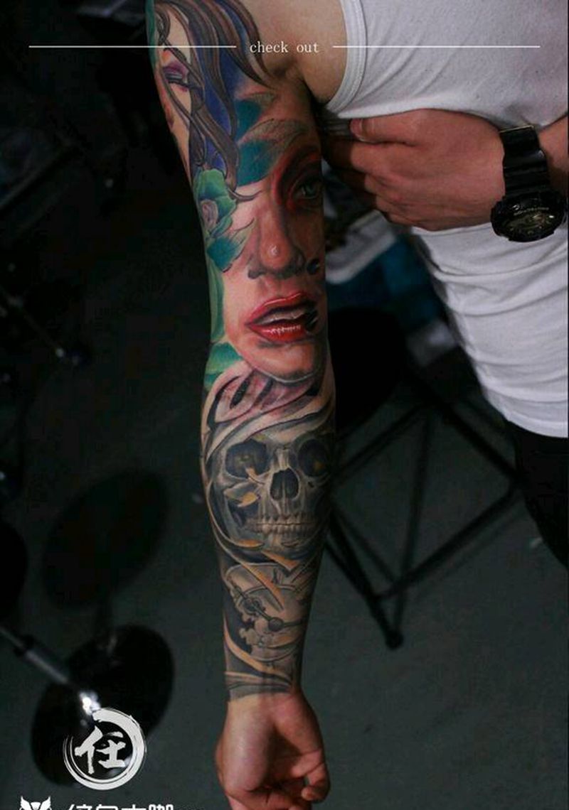 完美结合纹身图片_手臂欧美写实纹身图案