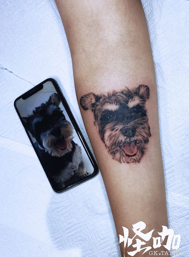 写实宠物狗纹身图片_手臂欧美写实纹身图案