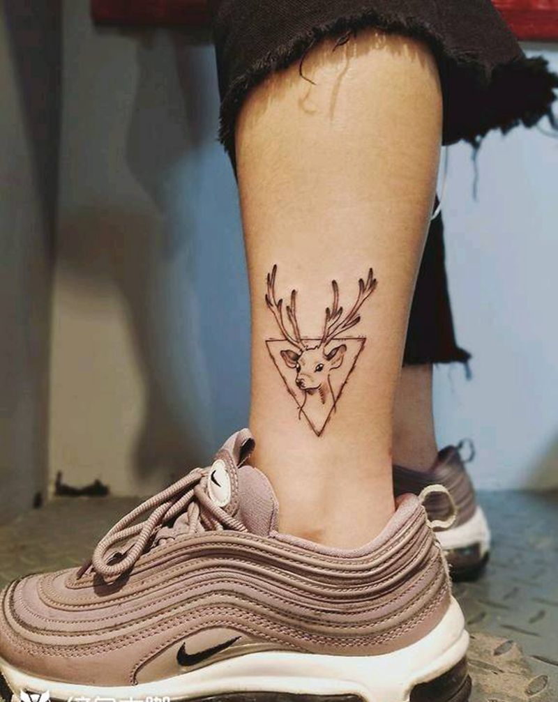 黑灰一波纹身图片_腿部胸部纹身图案