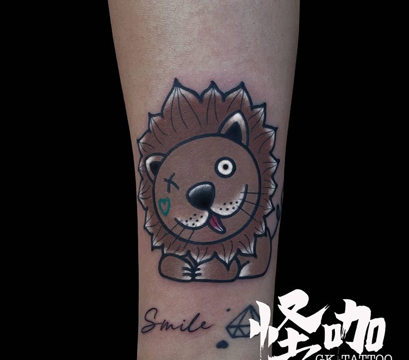 狮子纹身图片_腿部手臂Old SchoolNew School纹身图案