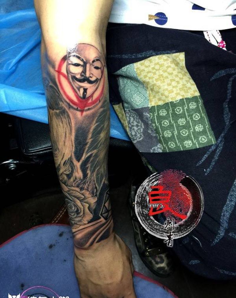 水能载舟，亦能覆舟。纹身图片_欧美纹身图案