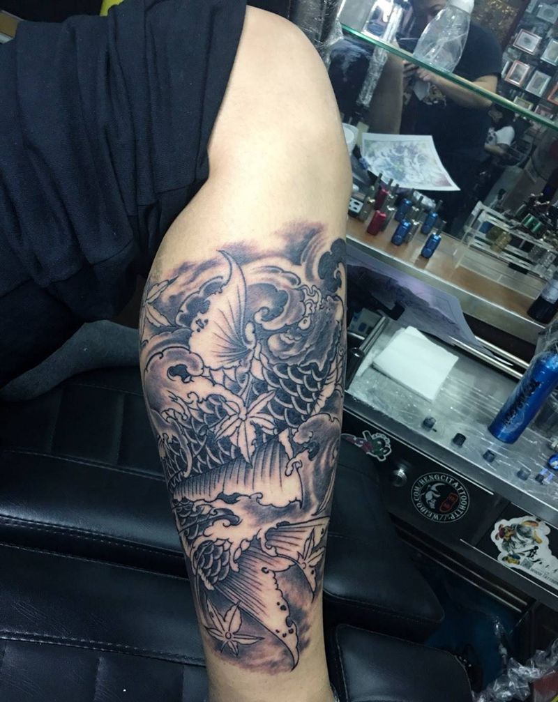 未完成鱼纹身图片_手稿腿部传统动物纹身图案