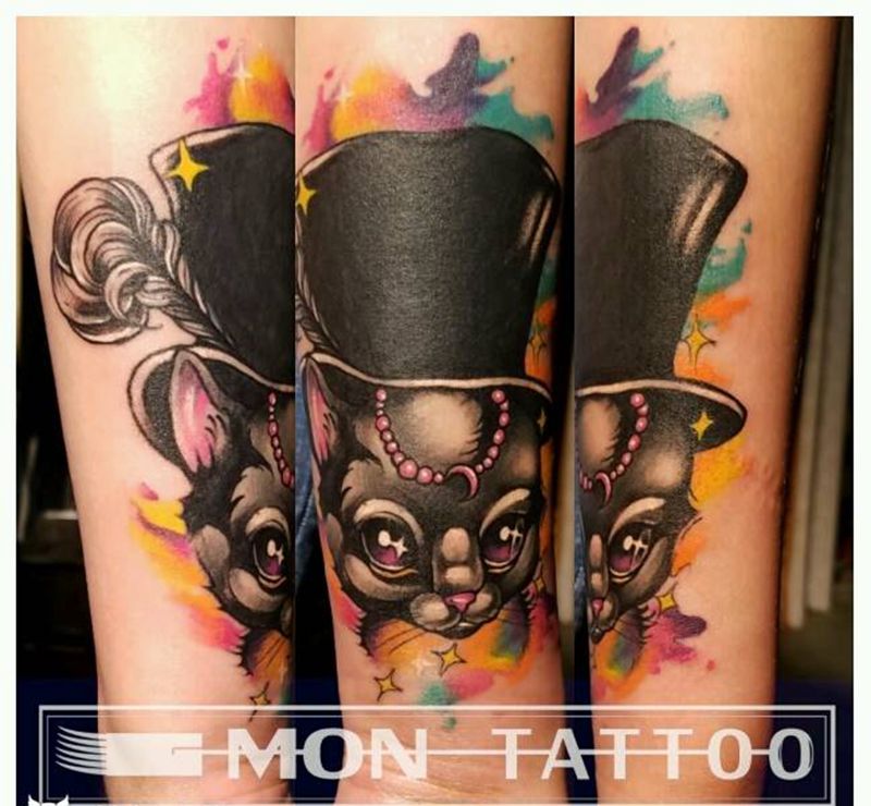 遮盖●苹果在魔术小猫的帽子里纹身图片_手臂欧美清新写实动物遮盖成品纹身图案