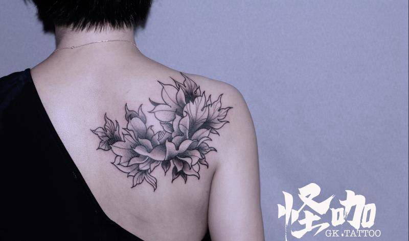 作品纹身图片_背部New School遮盖纹身图案