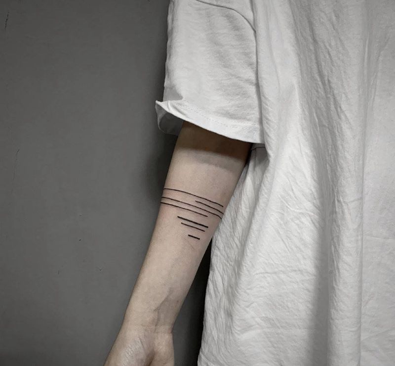 线纹身图片_手臂纹身图案