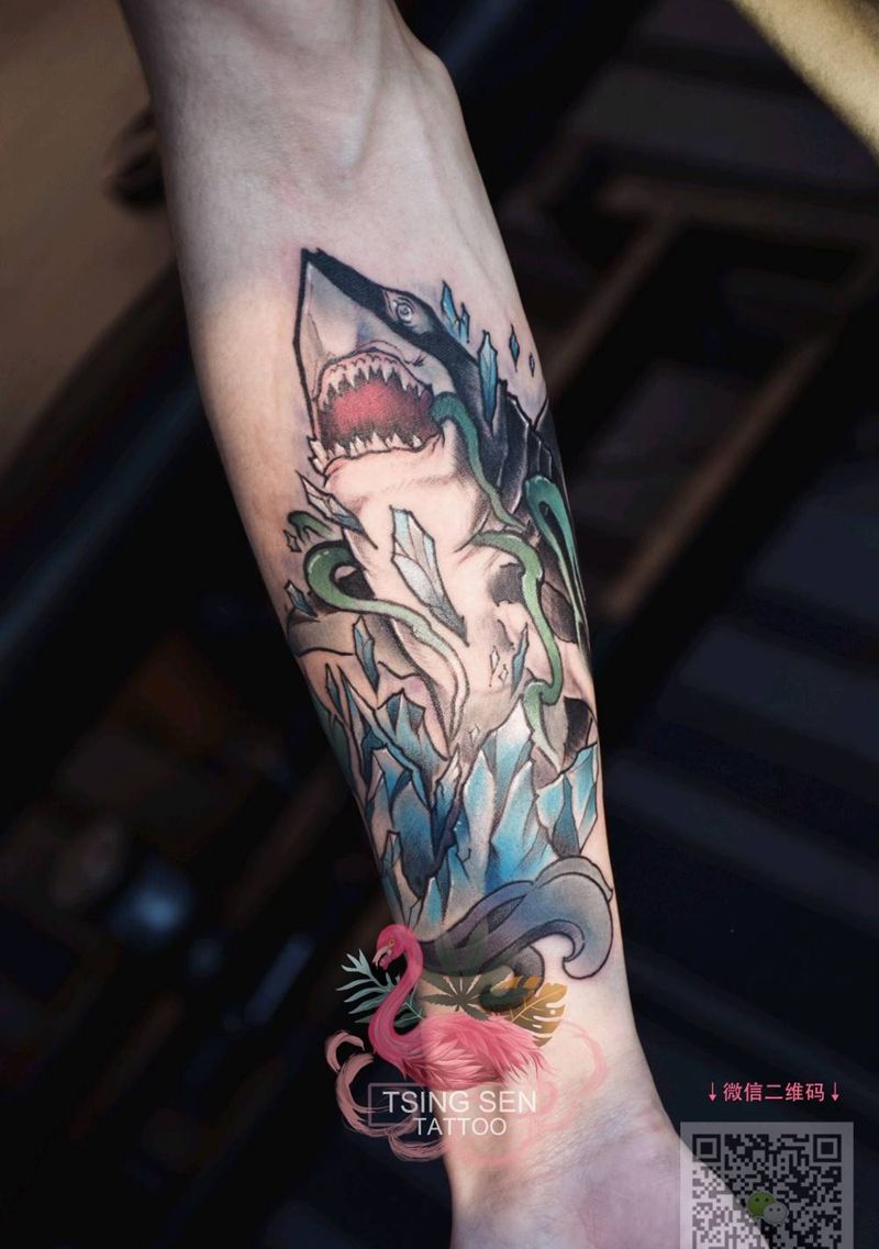 鲨鱼纹身图片_手臂欧美清新动物成品纹身图案