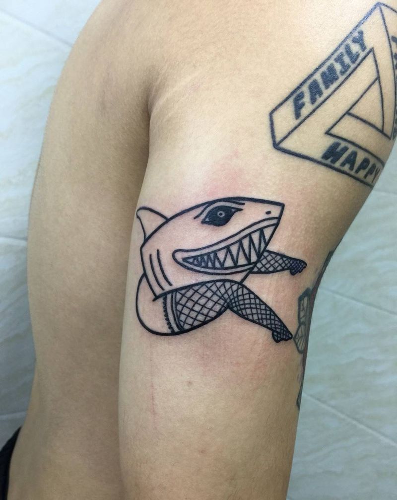 恶趣鲨纹身图片_成品手臂动物纹身图案