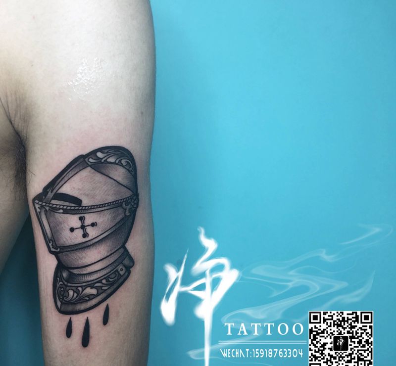 骑士头盔纹身图片_成品手臂欧美写实肖像贴纸鬼神原创宗教字符纹身图案