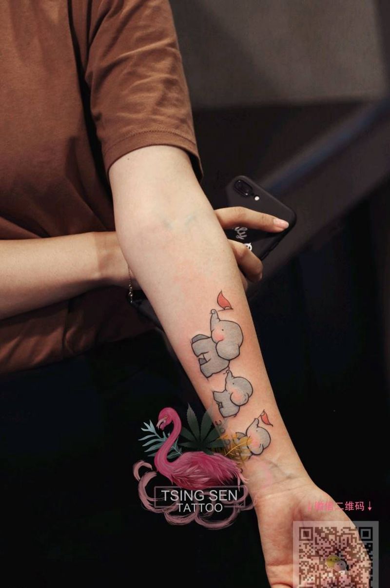 小象纹身图片_手臂清新动物成品纹身图案