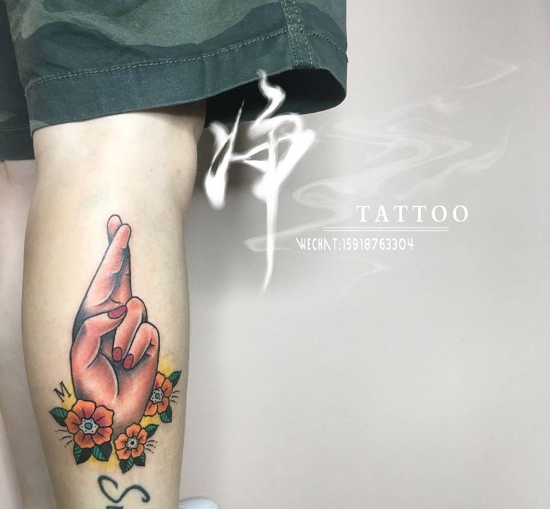 幸运之手纹身图片_成品腿部欧美字符几何贴纸人物宗教原创水彩纹身图案