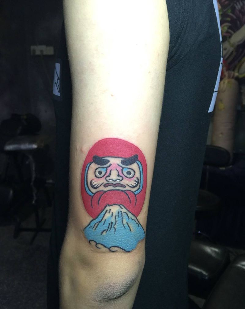 小达摩纹身图片_成品手臂传统纹身图案