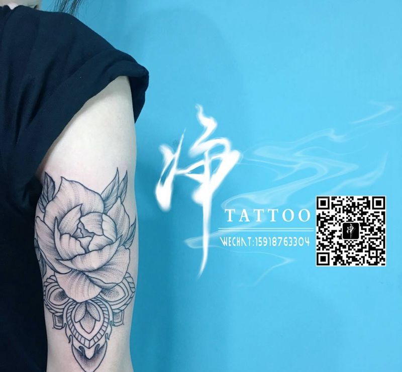 繁花纹身纹身图片_成品手臂手部欧美清新植物纹身图案