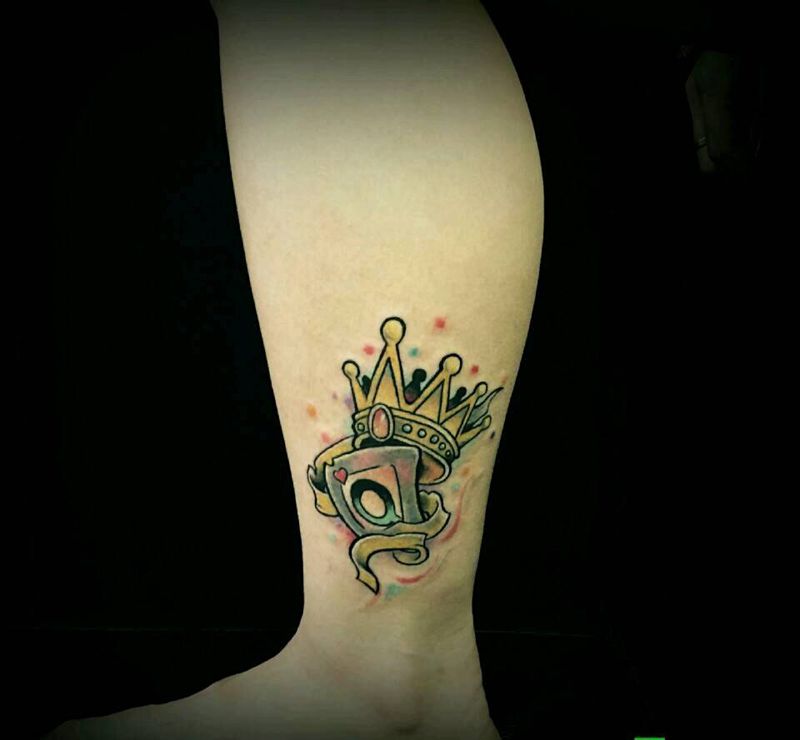 皇冠纹身纹身图片_腿部欧美清新几何字符成品纹身图案