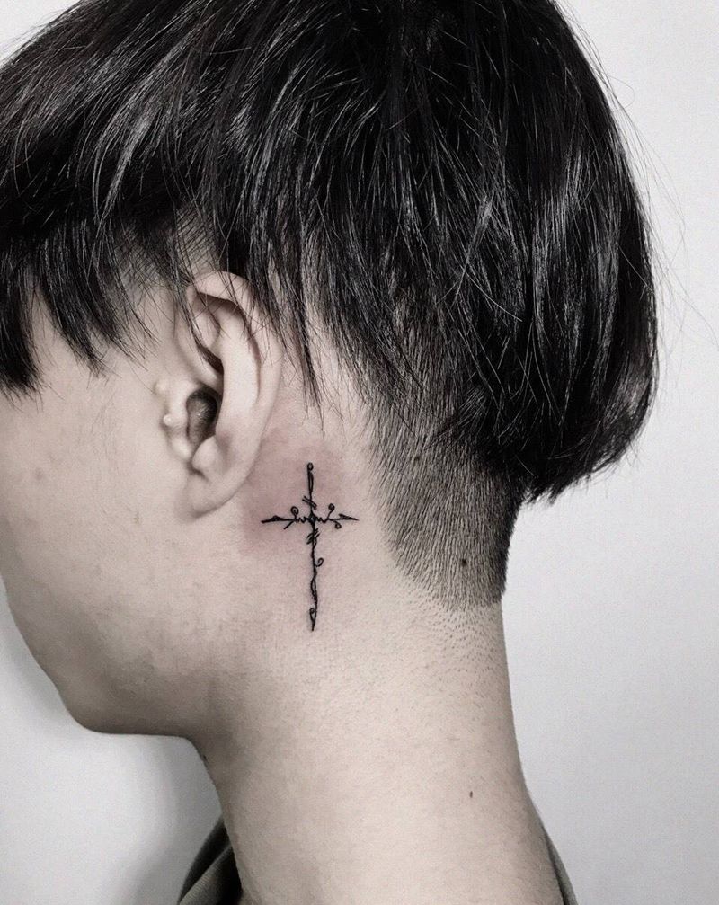 耳后纹身图片