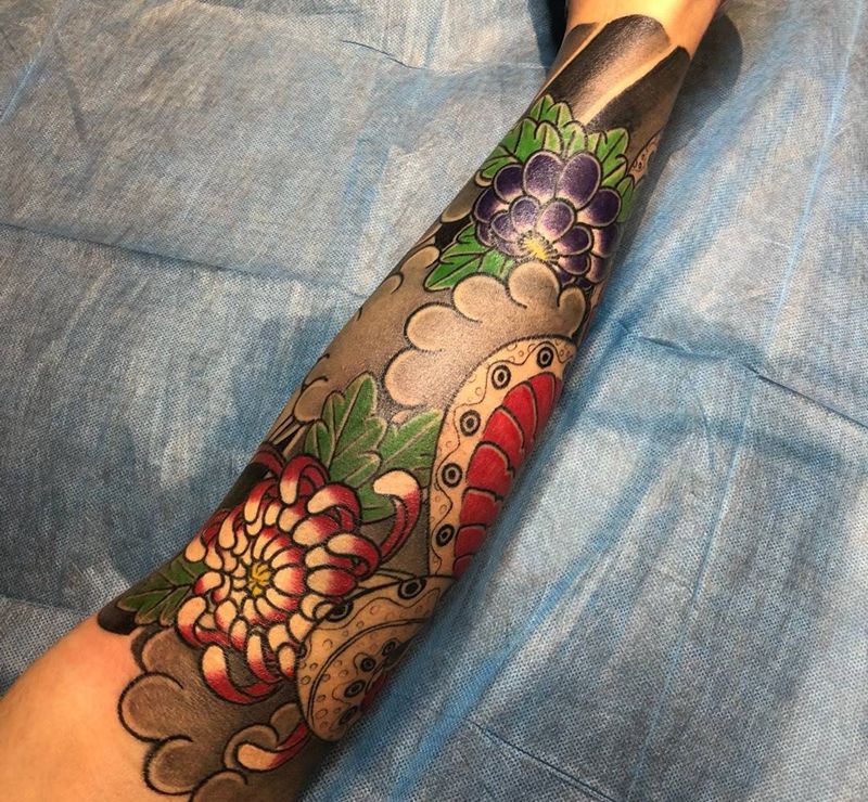 包小腿未完纹身图片