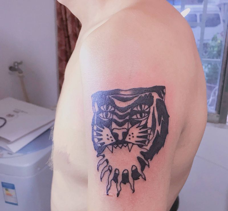 old school老虎头纹身图片