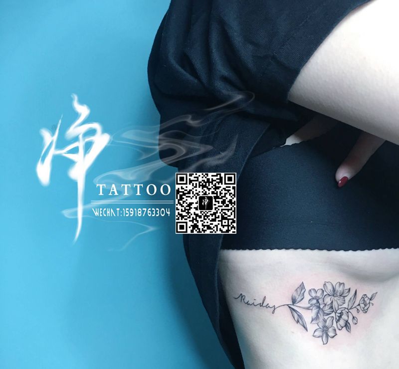 清新小花纹身纹身图片_成品胸部腹部欧美清新几何植物图腾原创宗教纹身图案
