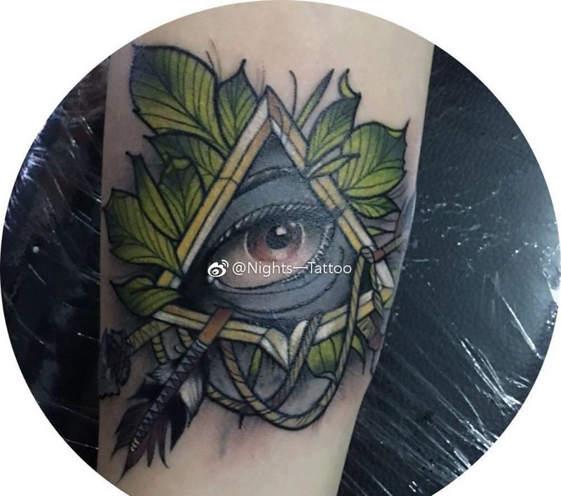 眼睛纹身图片