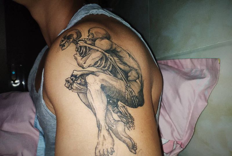 速写骷髅纹身图片_手臂点刺欧美写实纹身图案