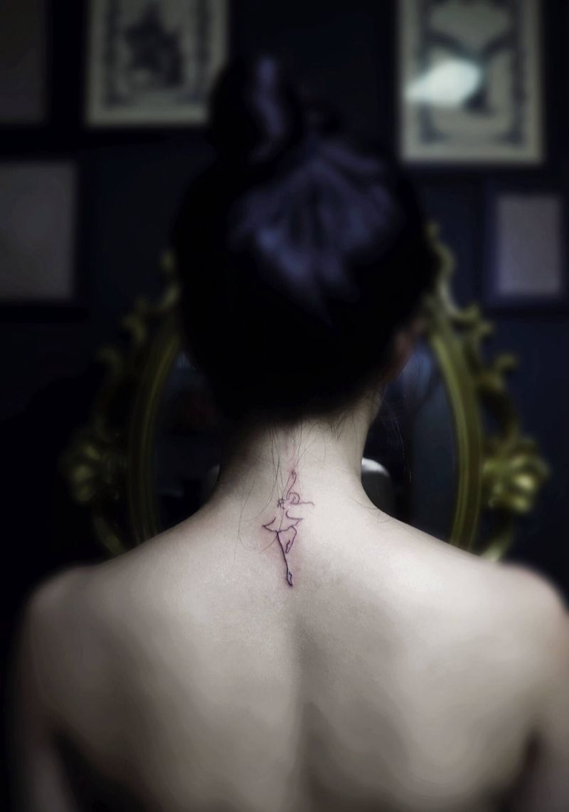 顾客是个爱跳舞的小女孩纹身图片_颈部纹身图案