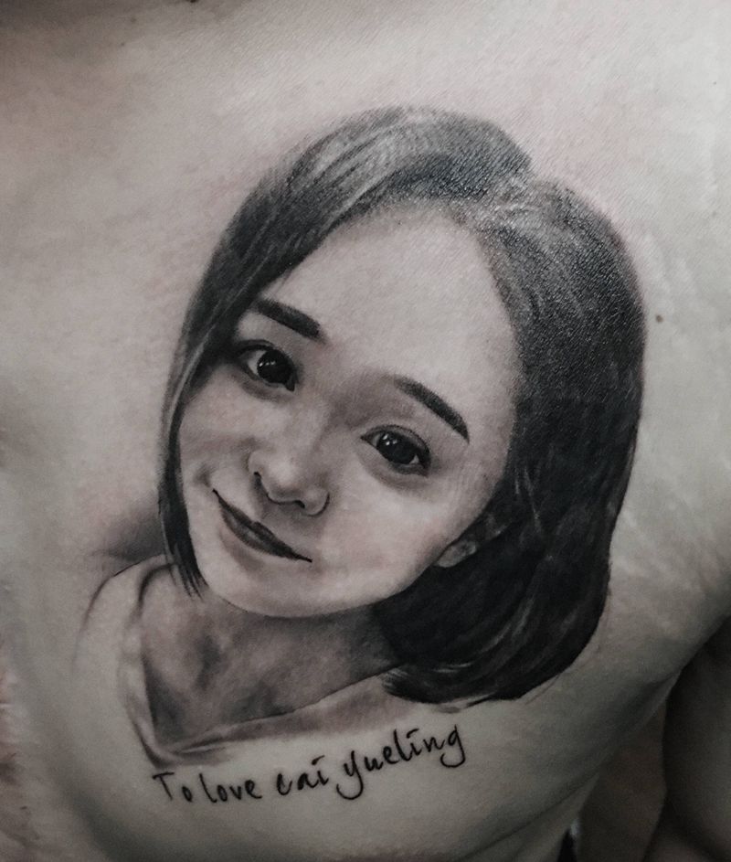 人像纹身图片_胸部纹身图案