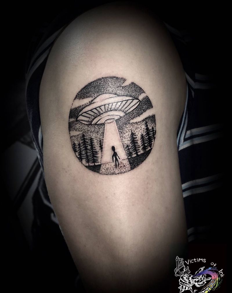 UFO纹身图片_手部纹身图案
