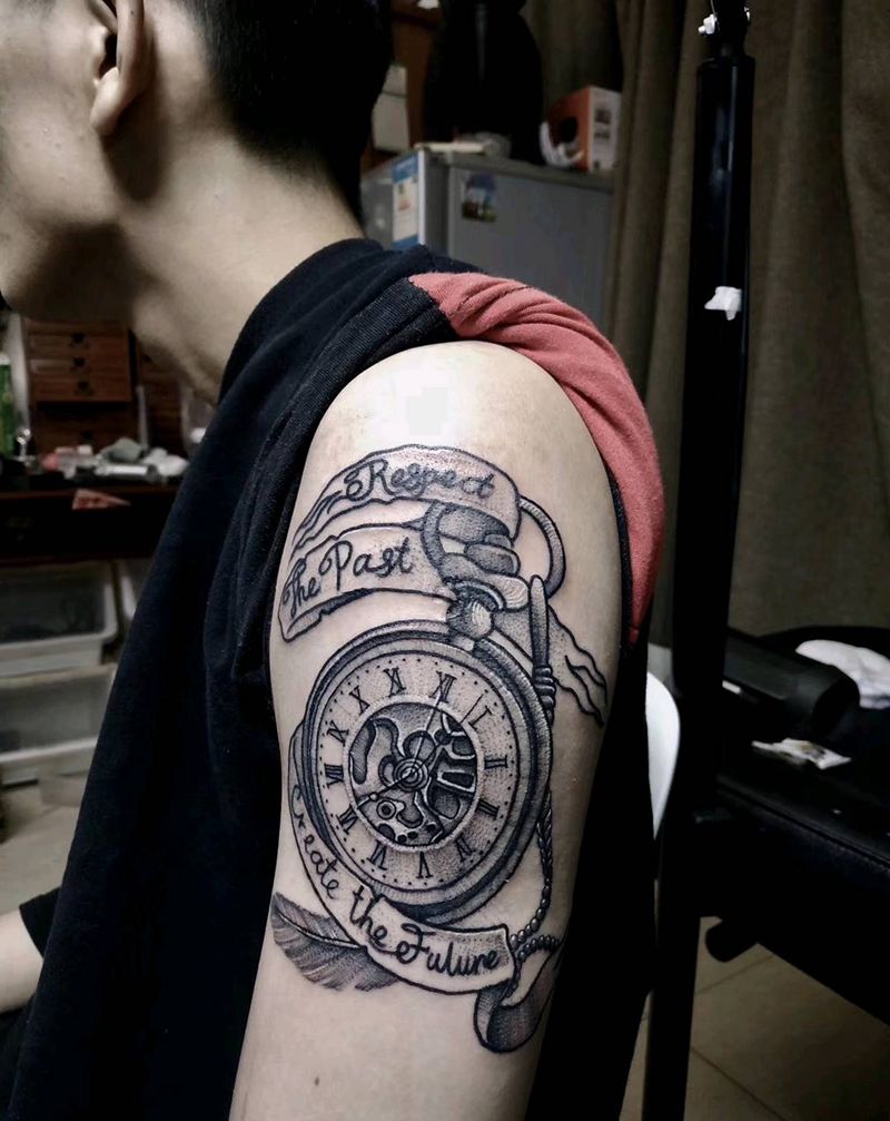 点刺风格，钟表纹身图片_手部纹身图案