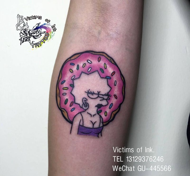 莉莎甜甜圈纹身图片_原创手臂纹身图案