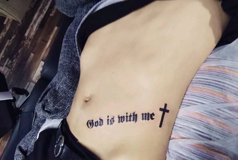 上帝与他同在纹身图片