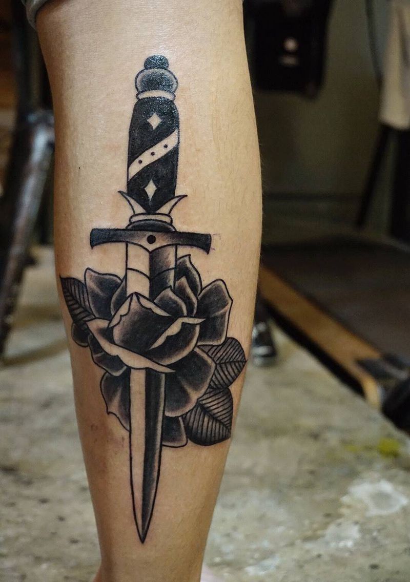 Old school 匕首纹身图片